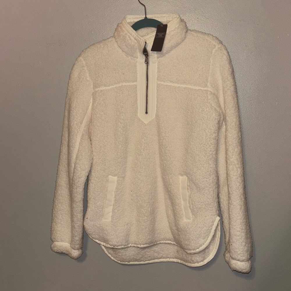Abercrombie and fitch sherpa sweater size medium brand new with tag